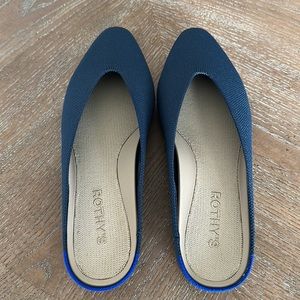 Rothy’s The Almond Demi in Navy Women’s size 8.5 slide on mule